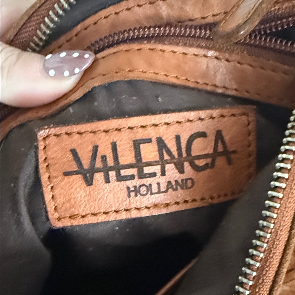 Vilenca Woven Tan Leather Crossbody Bag - Picture 5 of 8